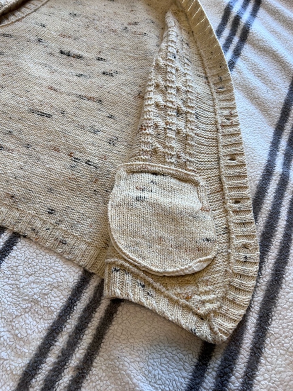 JCPenney The Men’s Shop Vintage 80s Donegal Tweed Cable Knit Vest Cream Small - Picture 11 of 11